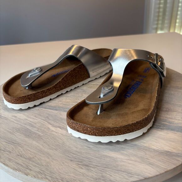 Birkenstok Women's Soft Footbed Gizeh Metallic Silver Sandals Shoes US Size 7 - Picture 1 of 11